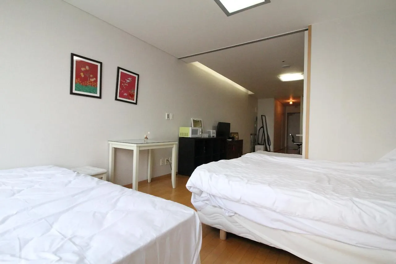 Gangnam Galaxy Lux Apt Gwacheon Apartment